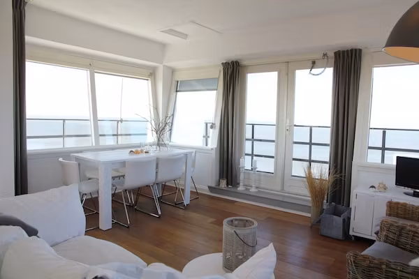 De Kustwachttoren in Huisduinen - Foto 2 van 23