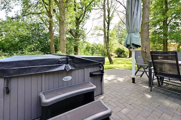 Zijzicht in Reutum-Weerselo - Foto 39 van 39