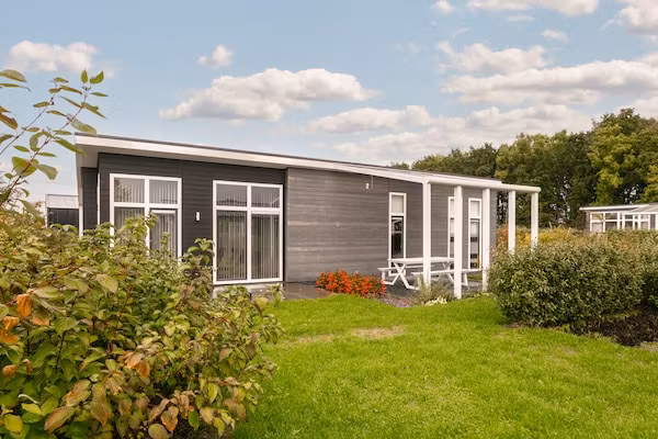 Water Resort Oosterschelde 70 in Wemeldinge - Foto 1 van 40