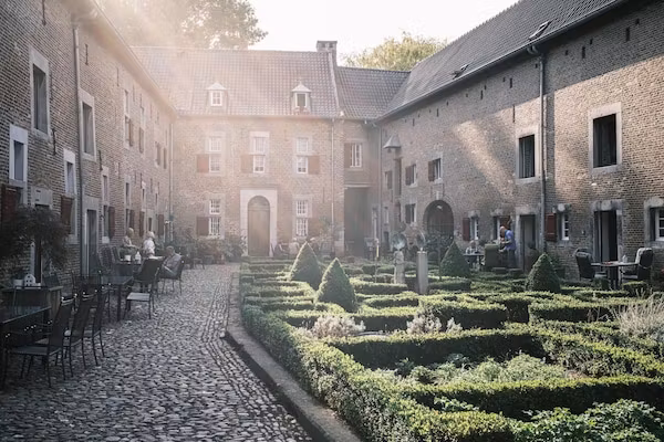 Meschermolen 11 in Mesch-Eijsden - Foto 1 van 40