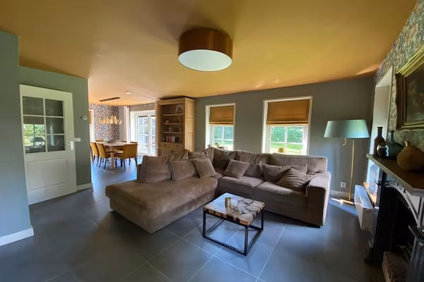 Recreatiepark Wiringherlant - Villa 18 in Hippolytushoef - Foto 2 van 40