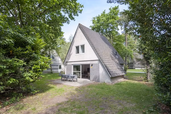 Vakantiepark de Katjeskelder 14 in Oosterhout - Foto 1 van 40