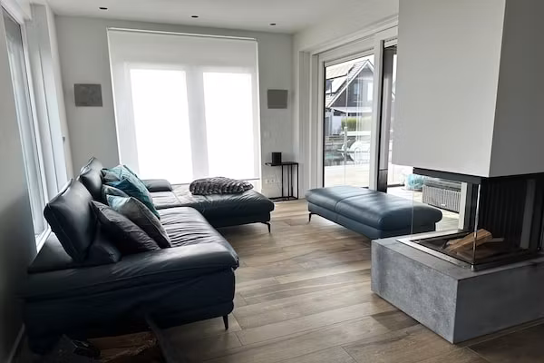 Luxe villa aan het water in Stavoren - Foto 2 van 39