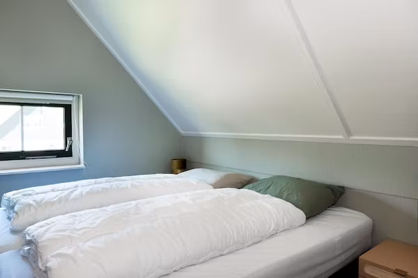 12 pers Lethehuis met sauna buitenspa en toerboot in Vlagtwedde - Foto 2 van 32