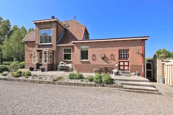 Karakteristiek landhuis met sauna in Noord-Holland - Foto 1 van 40