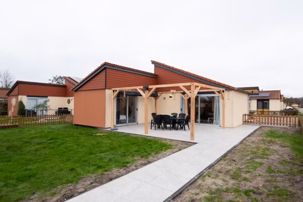 Luxe bungalow – Max 6 personen – Nummer 53 in Zevenhuizen - Foto 1 van 40