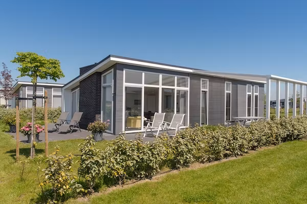 Water Resort Oosterschelde 47A in Wemeldinge - Foto 1 van 40