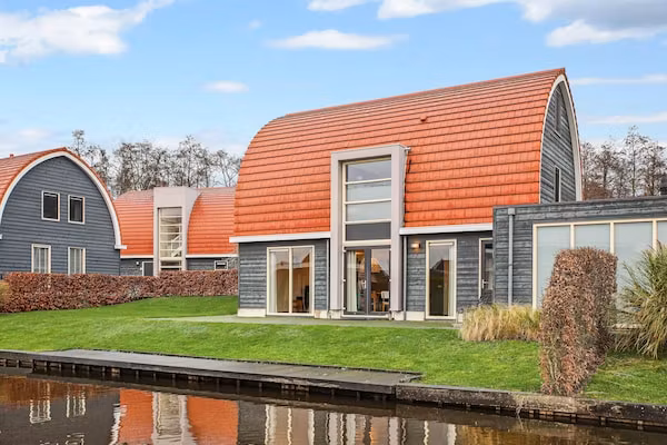 Waterpark De Bloemert 1 in Midlaren - Foto 1 van 34