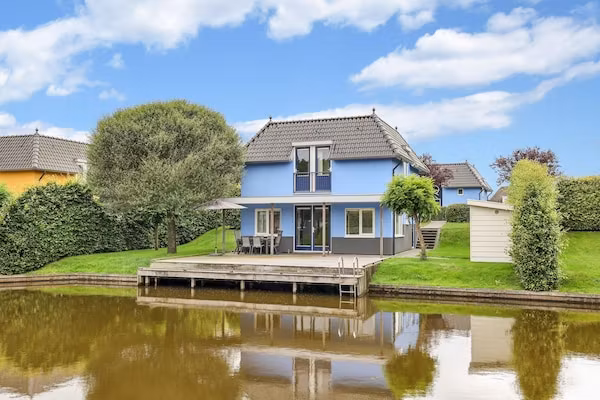 Waterpark De Bloemert 11 in Midlaren - Foto 1 van 32