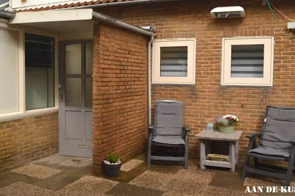 396528 in Egmond aan Zee - Foto 1 van 15