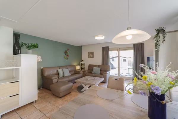 Villapark De Oesterbaai 10 in Wemeldinge - Foto 2 van 37