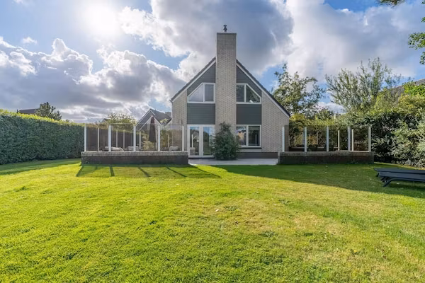 Kamperfoelie 63 in De Koog - Foto 1 van 19