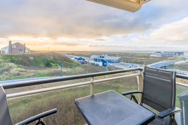 Juliana 100 in De Koog - Foto 1 van 12