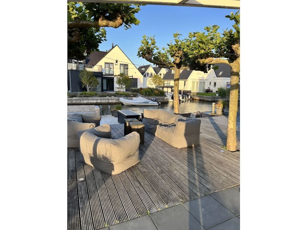 325766 in Stavoren - Foto 10 van 28