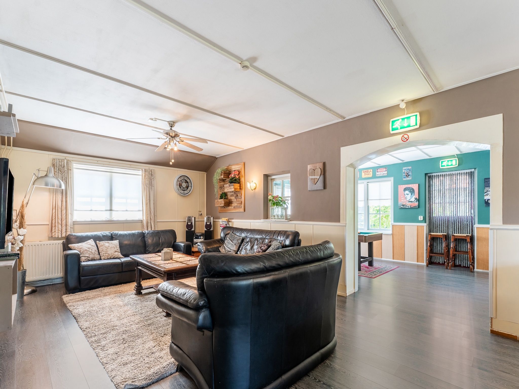 De woonkamer van Hoeve Ginette in Giethoorn