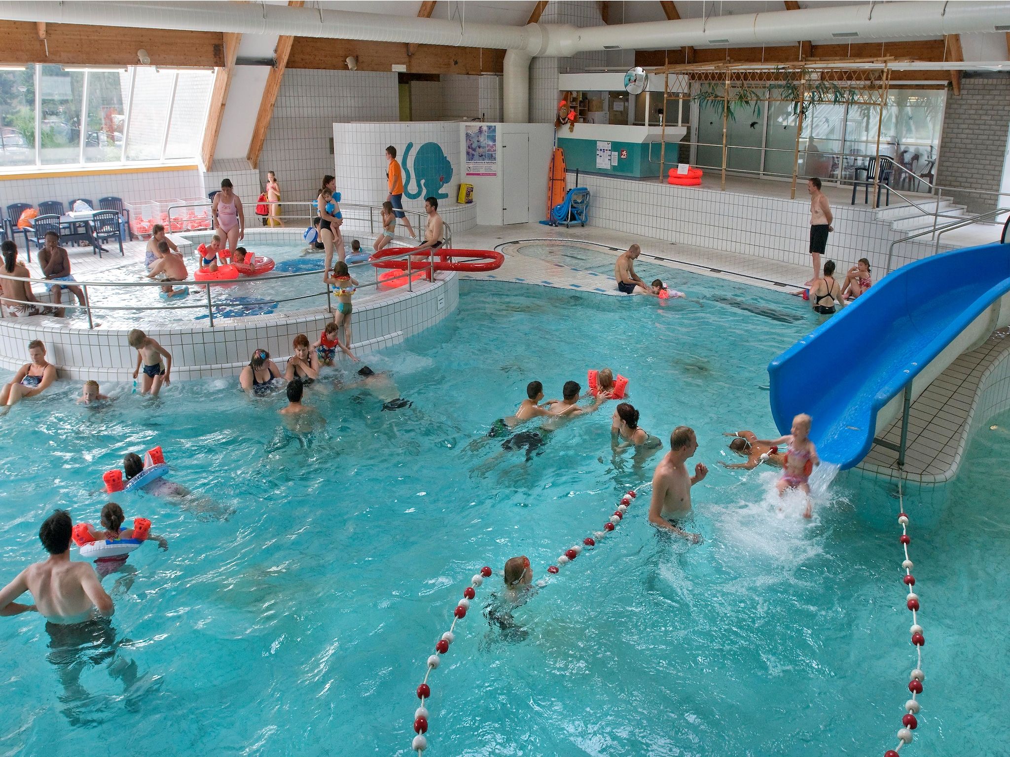 Parkfaciliteiten bij Vakantiepark de Katjeskelder 21 in Oosterhout