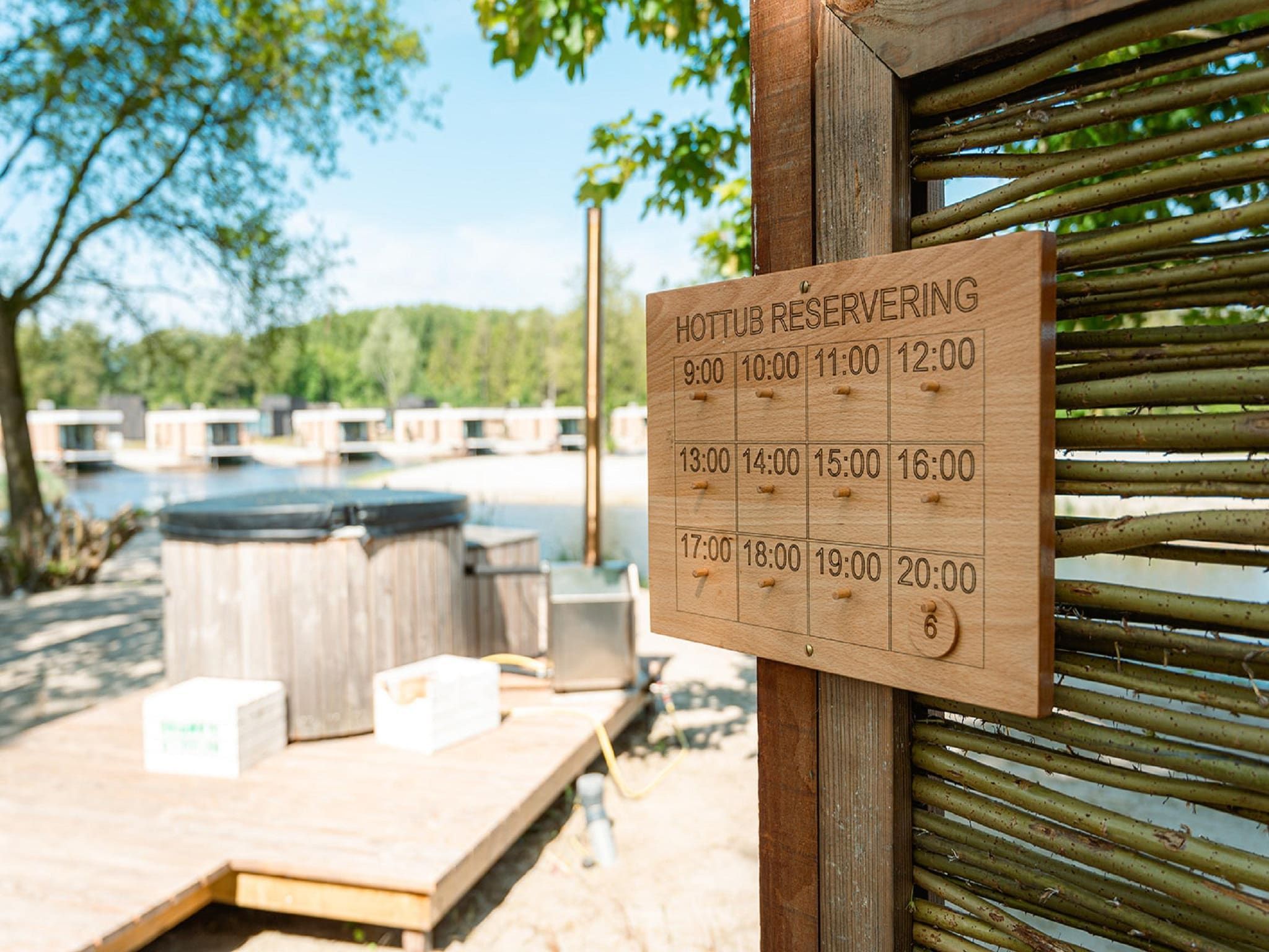 Parkfaciliteiten bij Resort de Parel 4 in Zeewolde