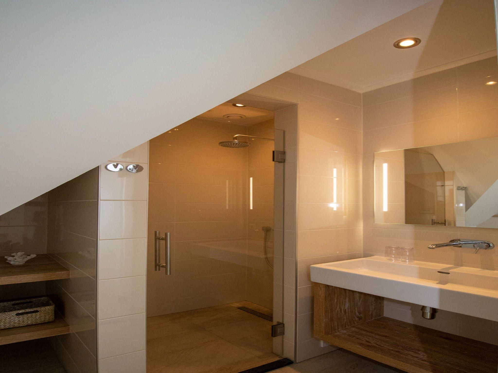 De badkamer van Friese Meren Villa's 16 in Delfstrahuizen