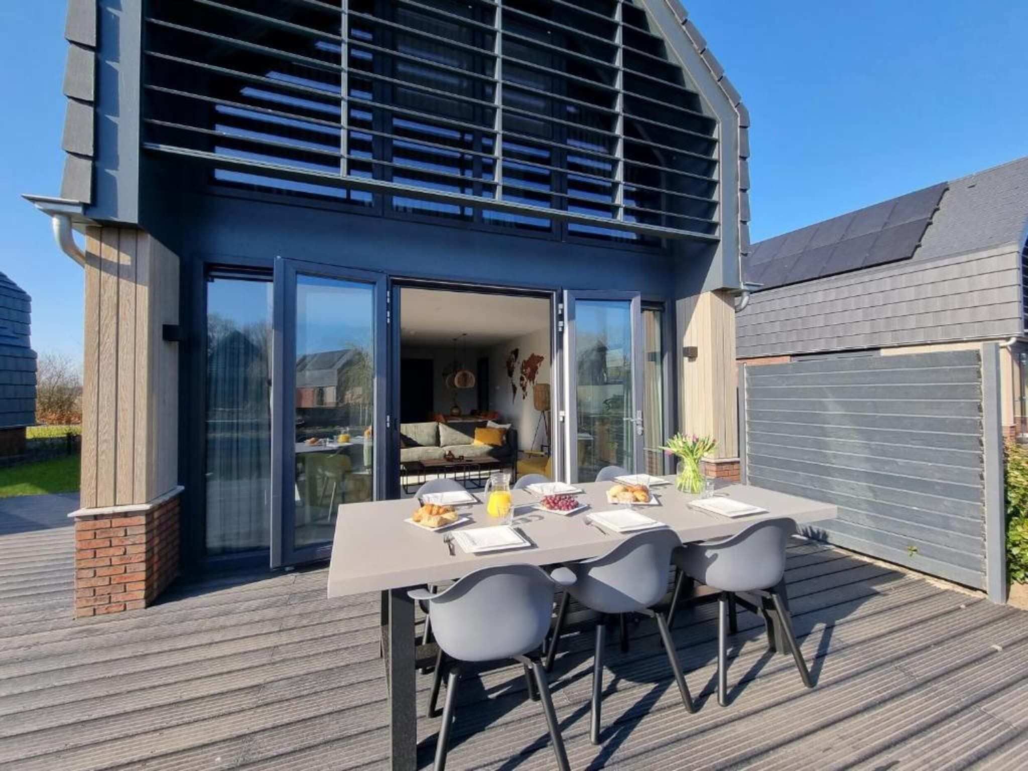 De buitenkant van Watervilla Tolve in Balk