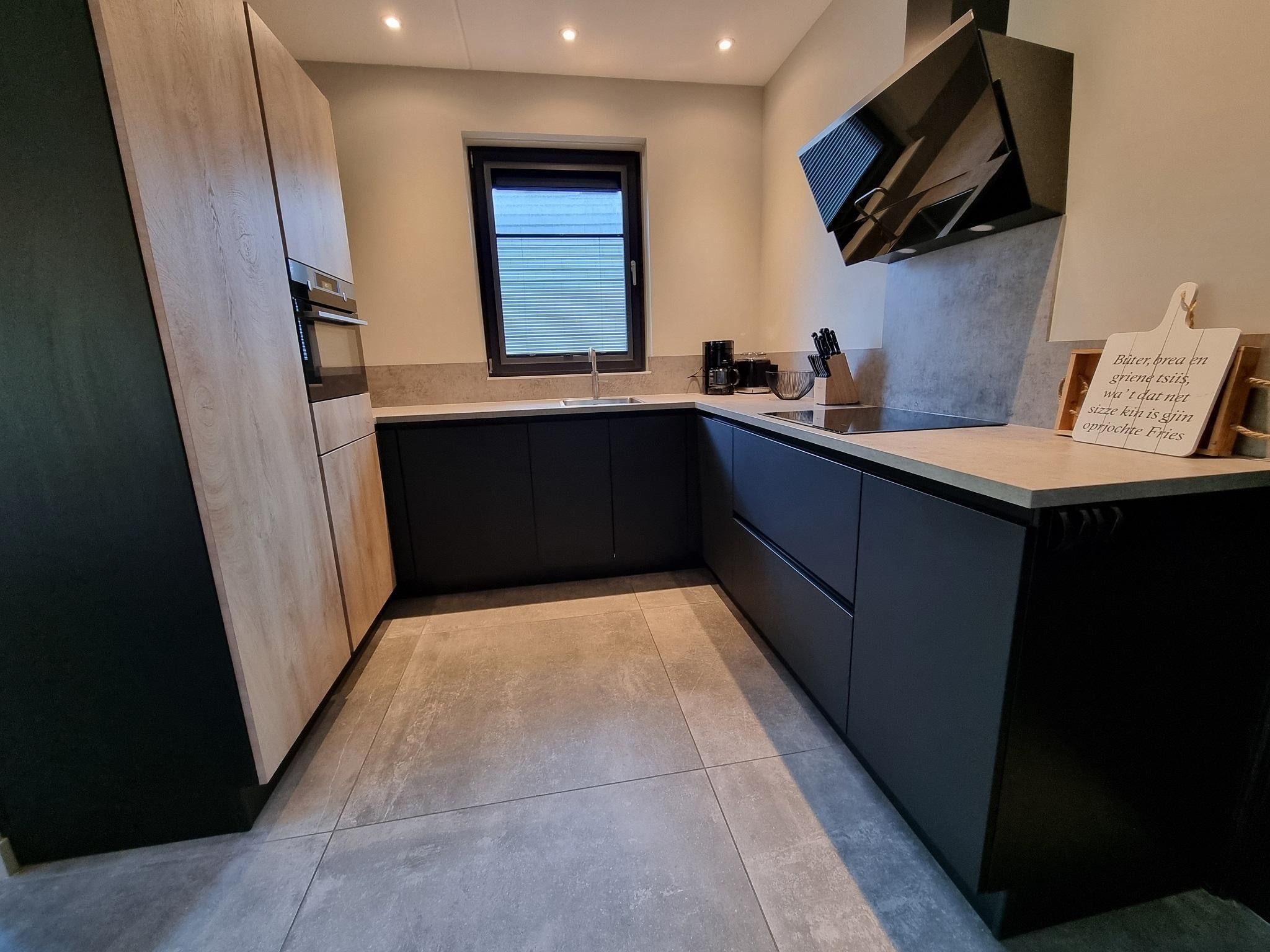 De keuken van Watervilla Tolve in Balk