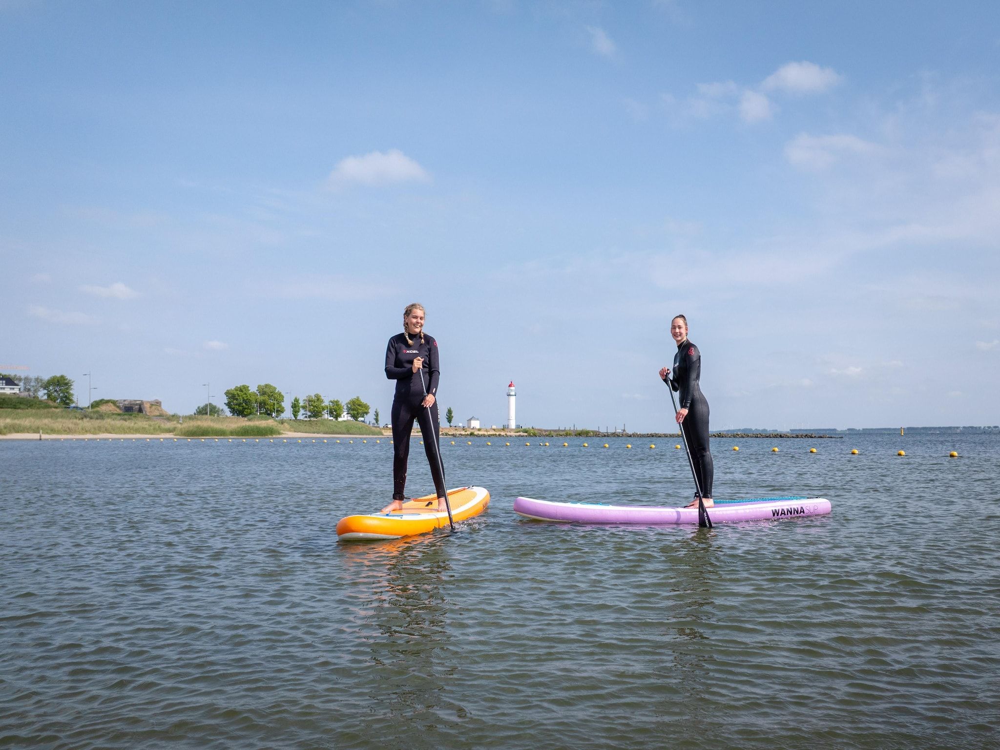 Parkfaciliteiten bij Vakantiepark Cape Helius 24 in Hellevoetsluis