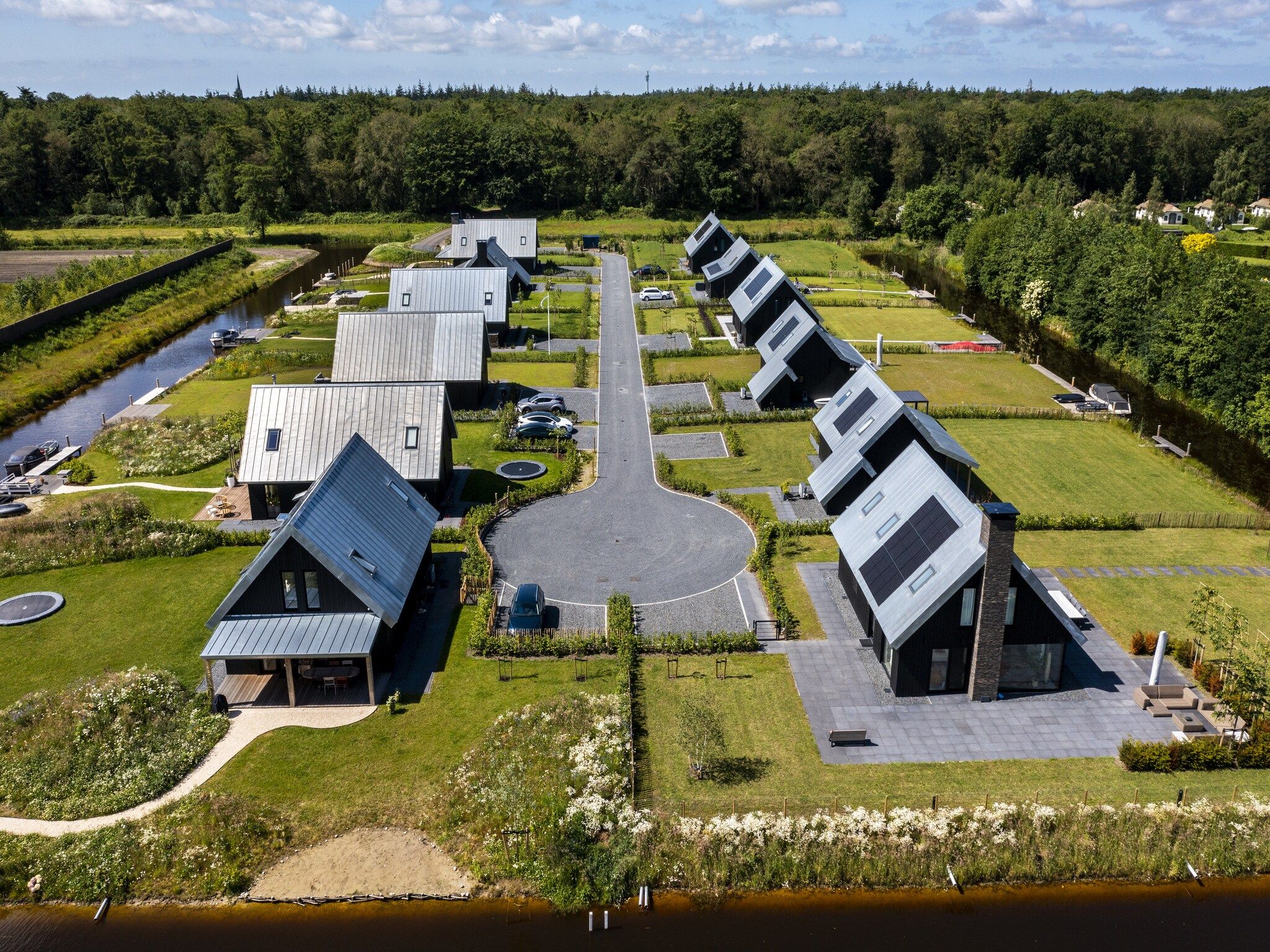 Parkfaciliteiten bij Landgoed Eysinga State 5 in Sint Nicolaasga