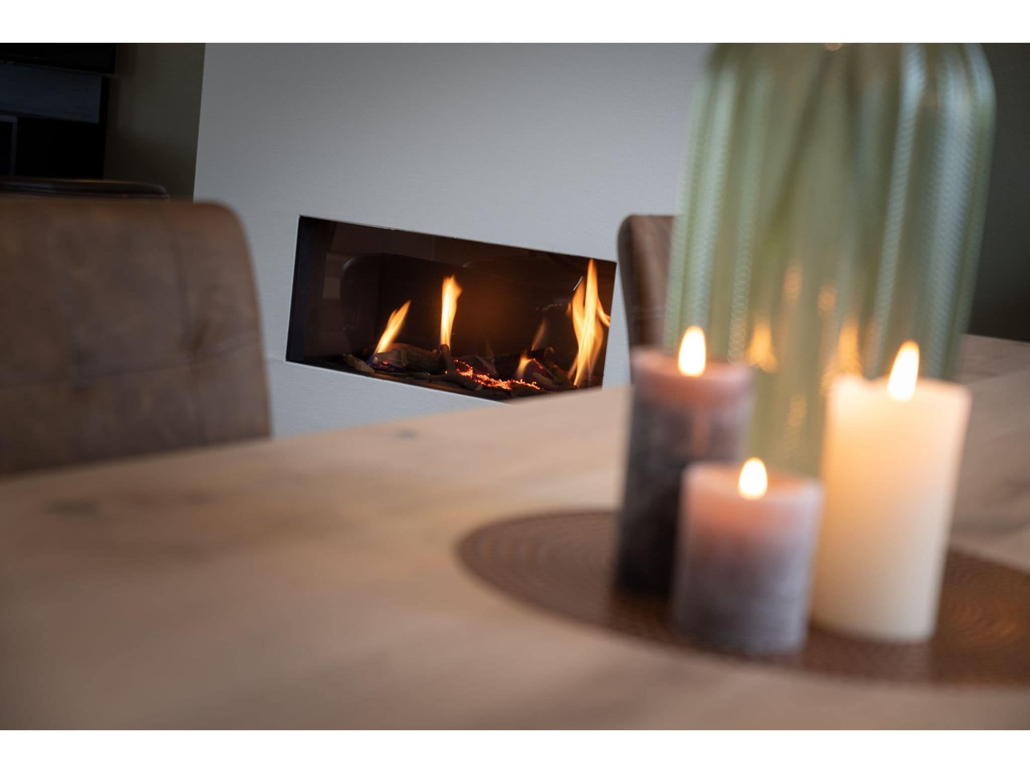 Sfeerbeeld van 8 persoons vrijstaand met jacuzzi in Colijnsplaat