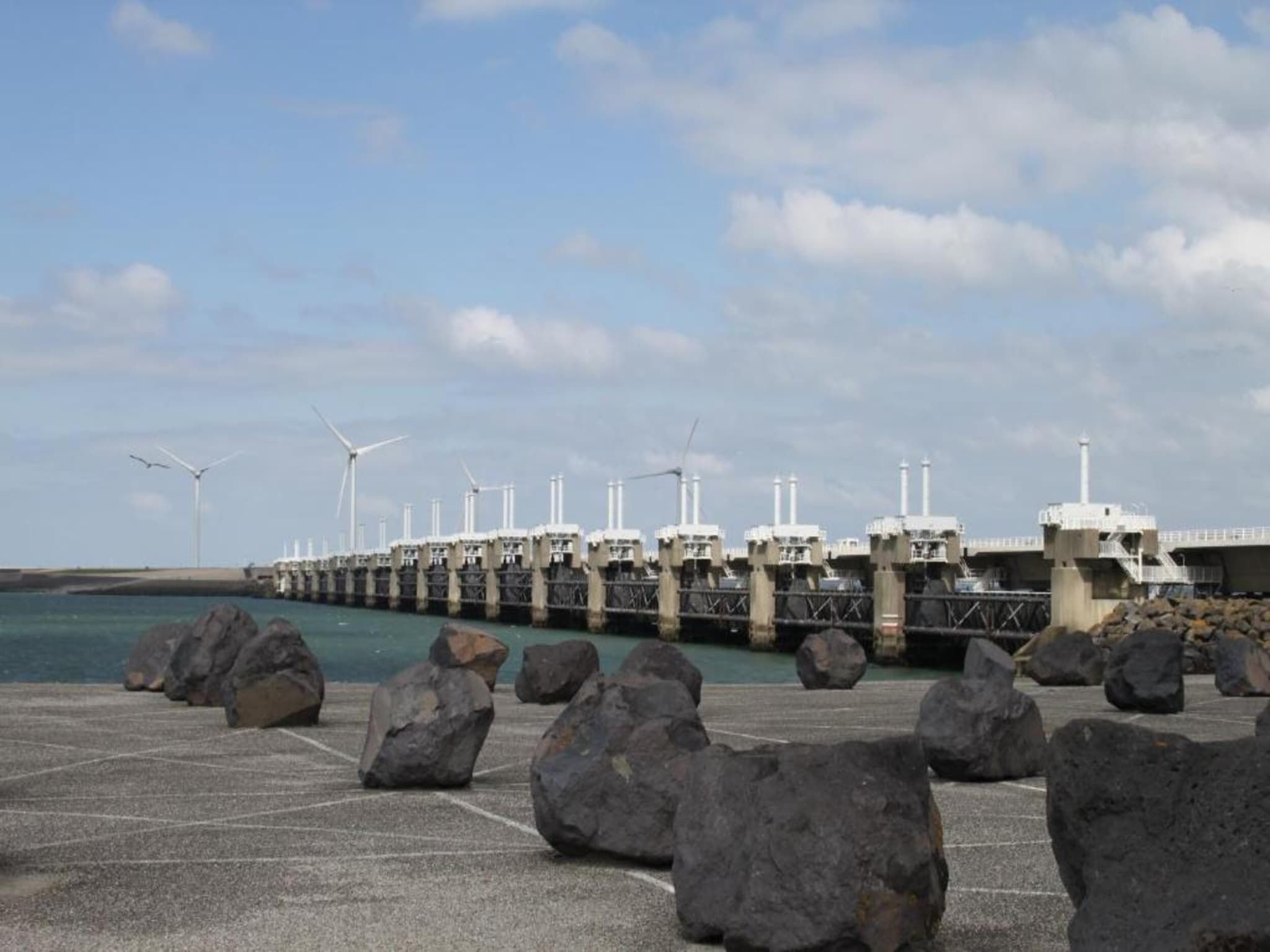De omgeving van 8 persoons vrijstaand met jacuzzi in Colijnsplaat