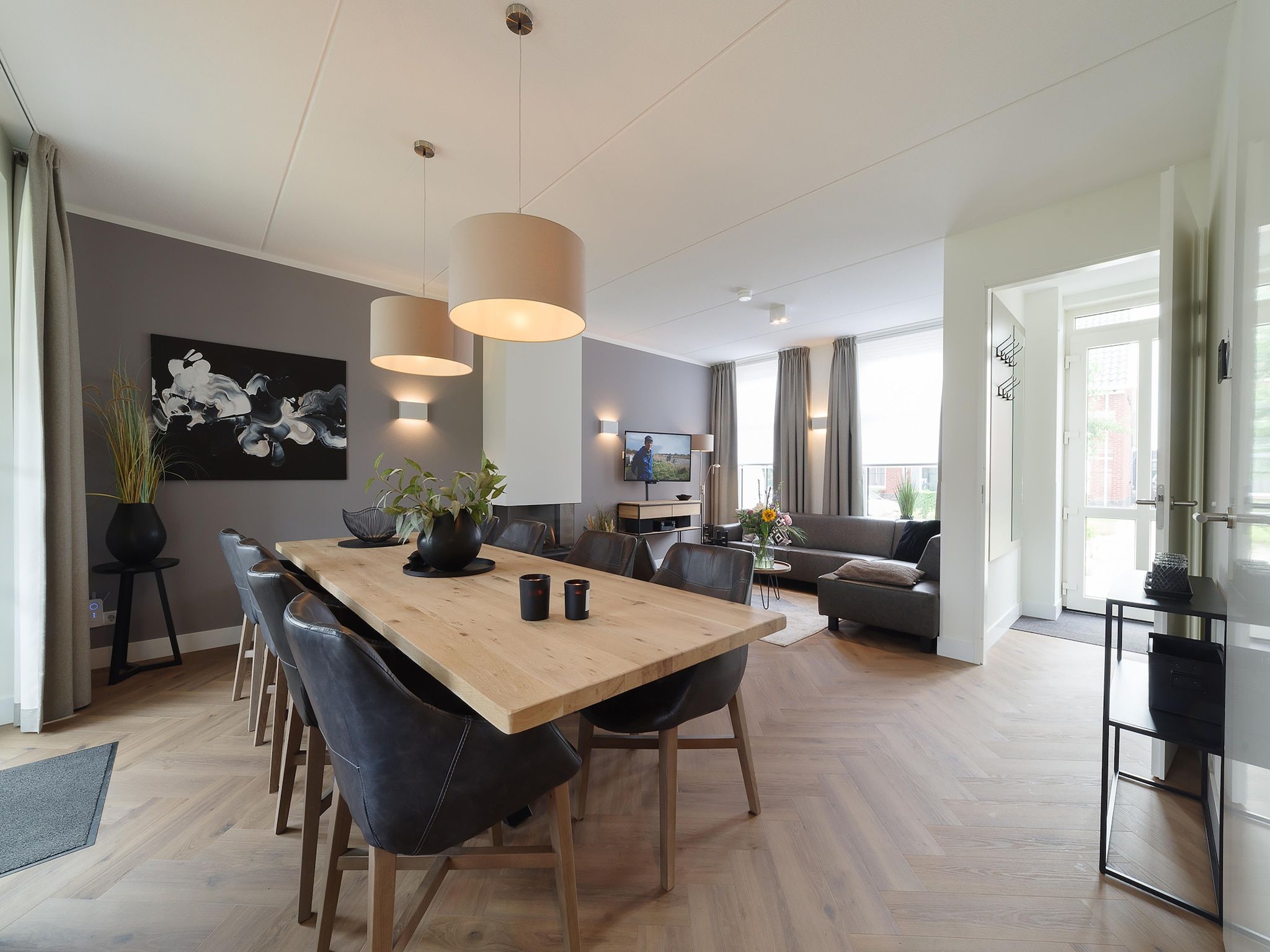 De eetkamer van Zeeuwse Pracht 8 p welness in Colijnsplaat