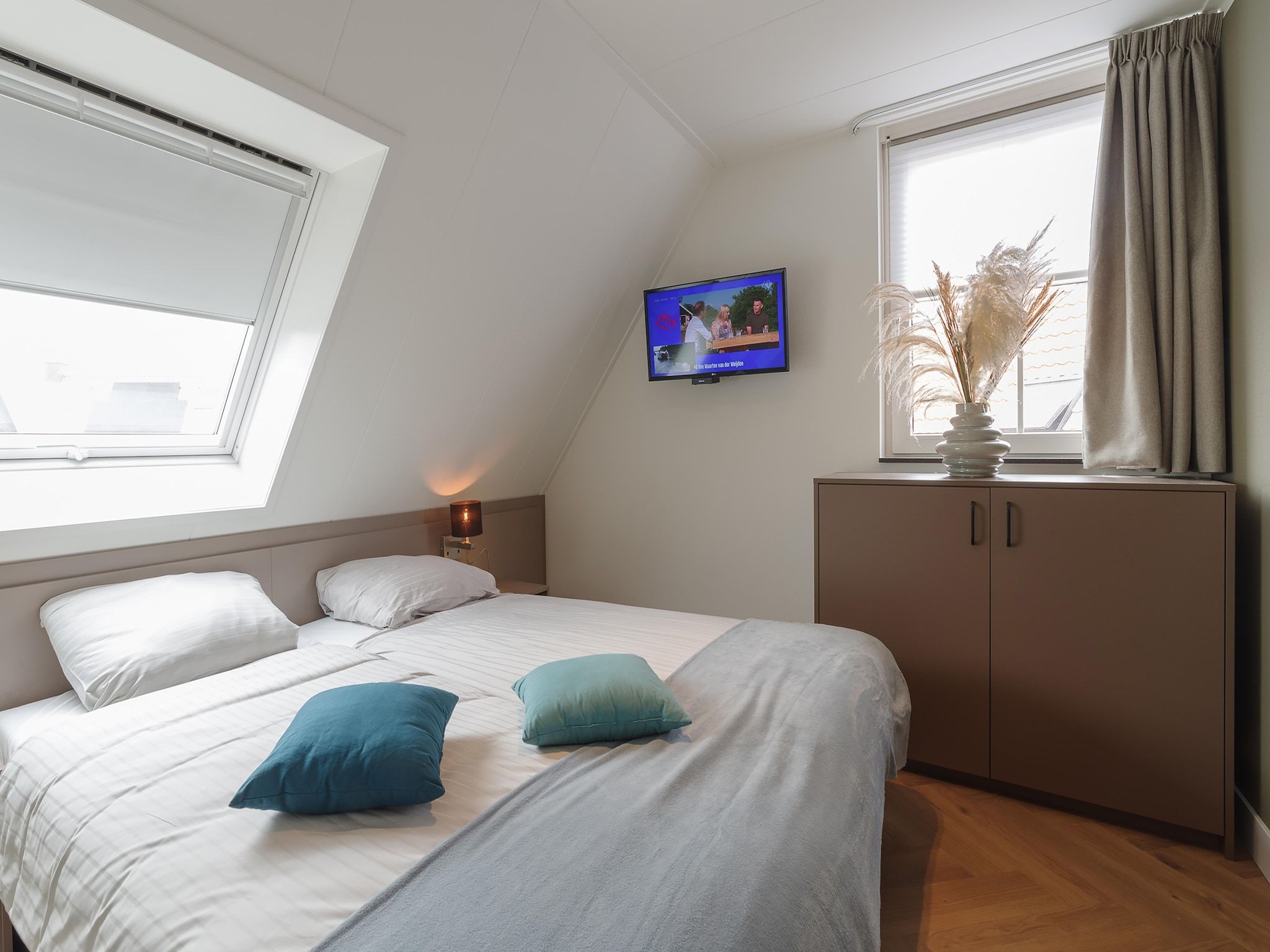 Een slaapkamer van Zeeuwse Pracht 8 p welness in Colijnsplaat