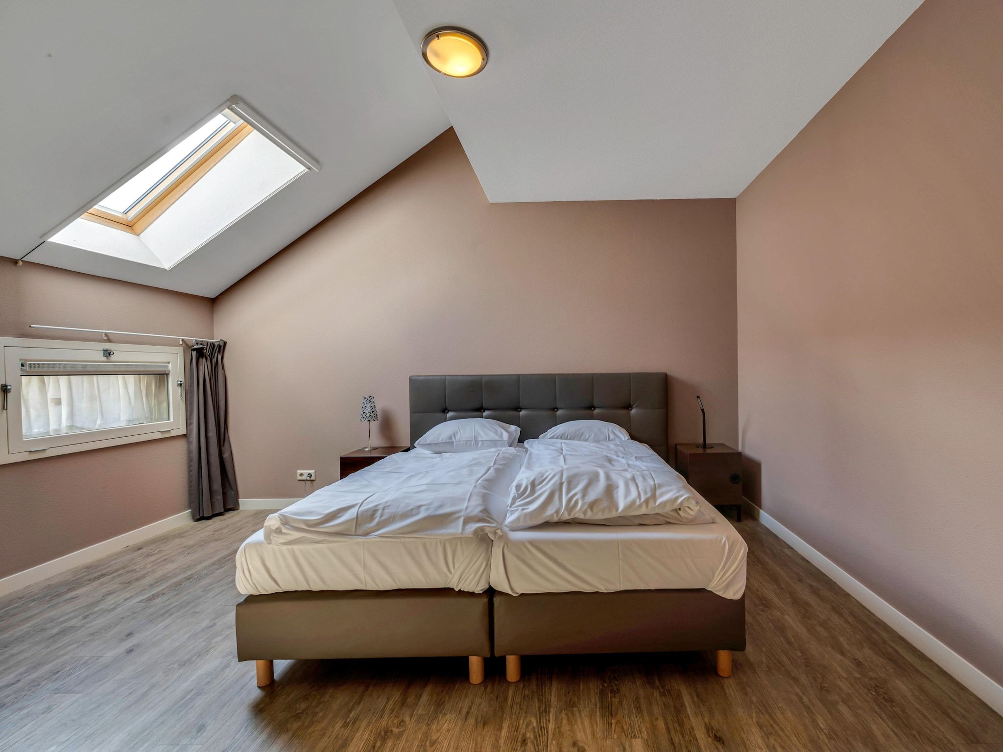 Een slaapkamer van The Old Farmhouse in Montfoort