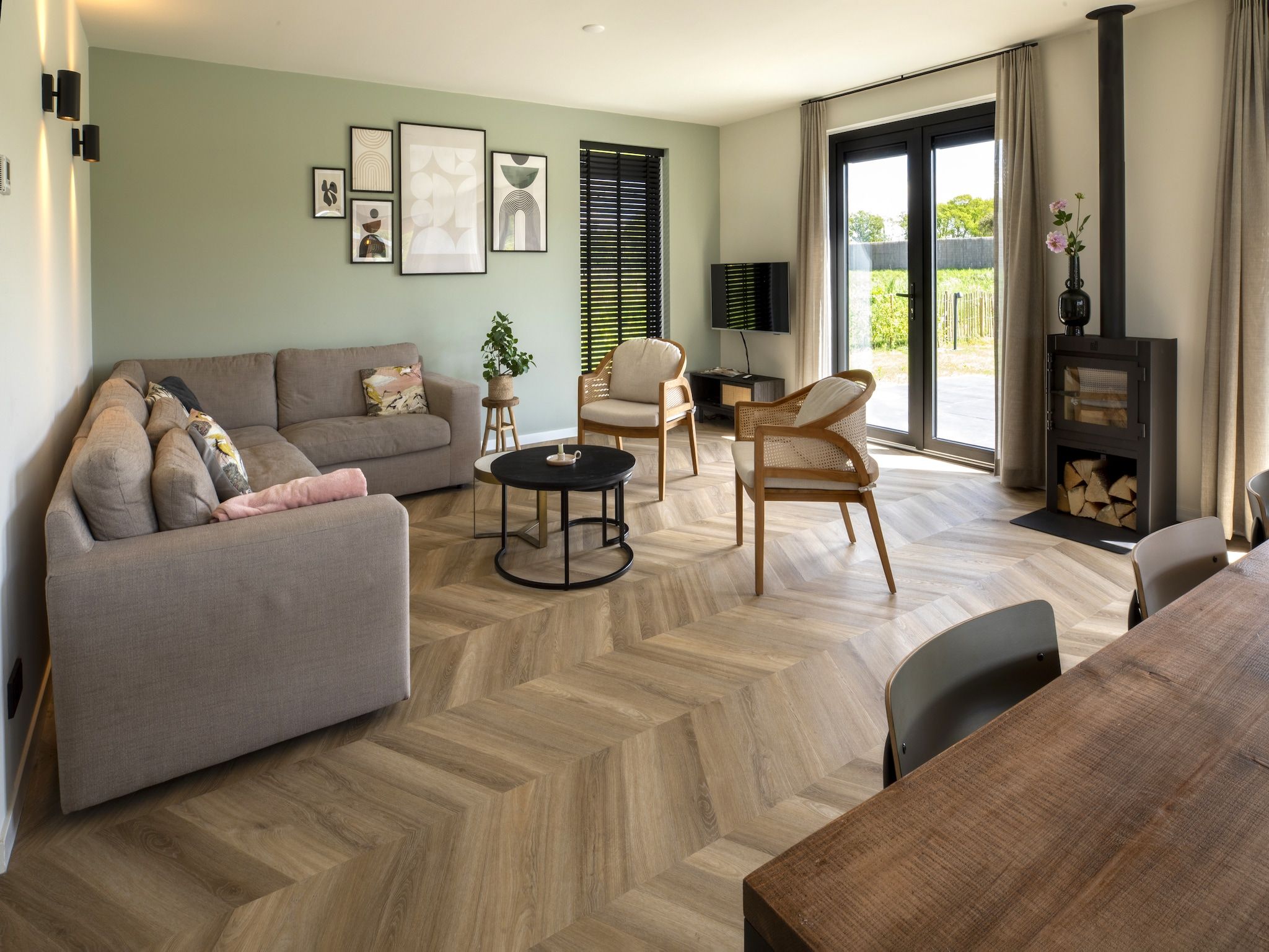 De woonkamer van Landgoed Eysinga State 7 in Sint Nicolaasga