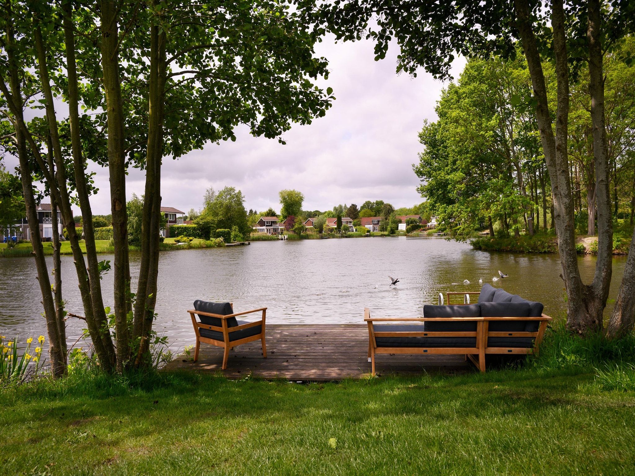 Het uitzicht vanaf 8 pers Metbroekhuis Wellness de luxe met sauna & buitenspa in Groningen