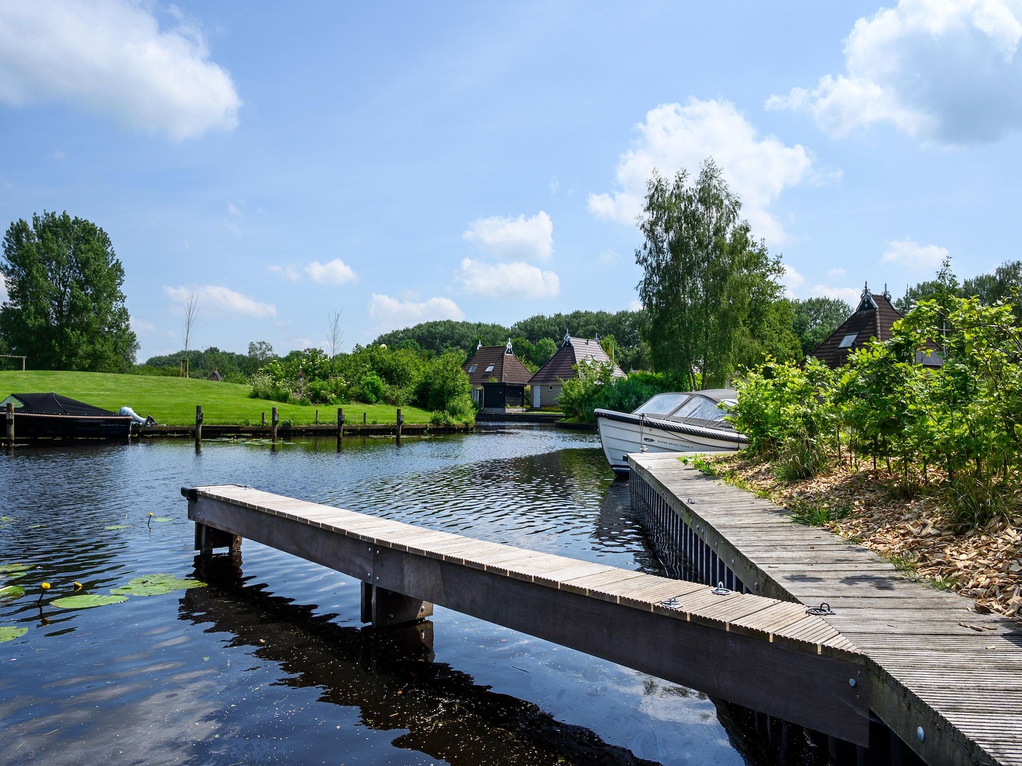 Grand Fisker Wellness de luxe met sauna buitenspa & sloep seizoensgebonden in Friesland - Foto 29 van 40