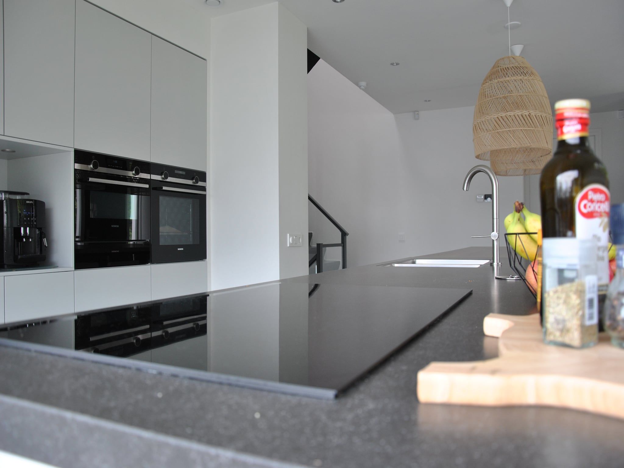 De keuken van Harbour Village 15 in Arnemuiden