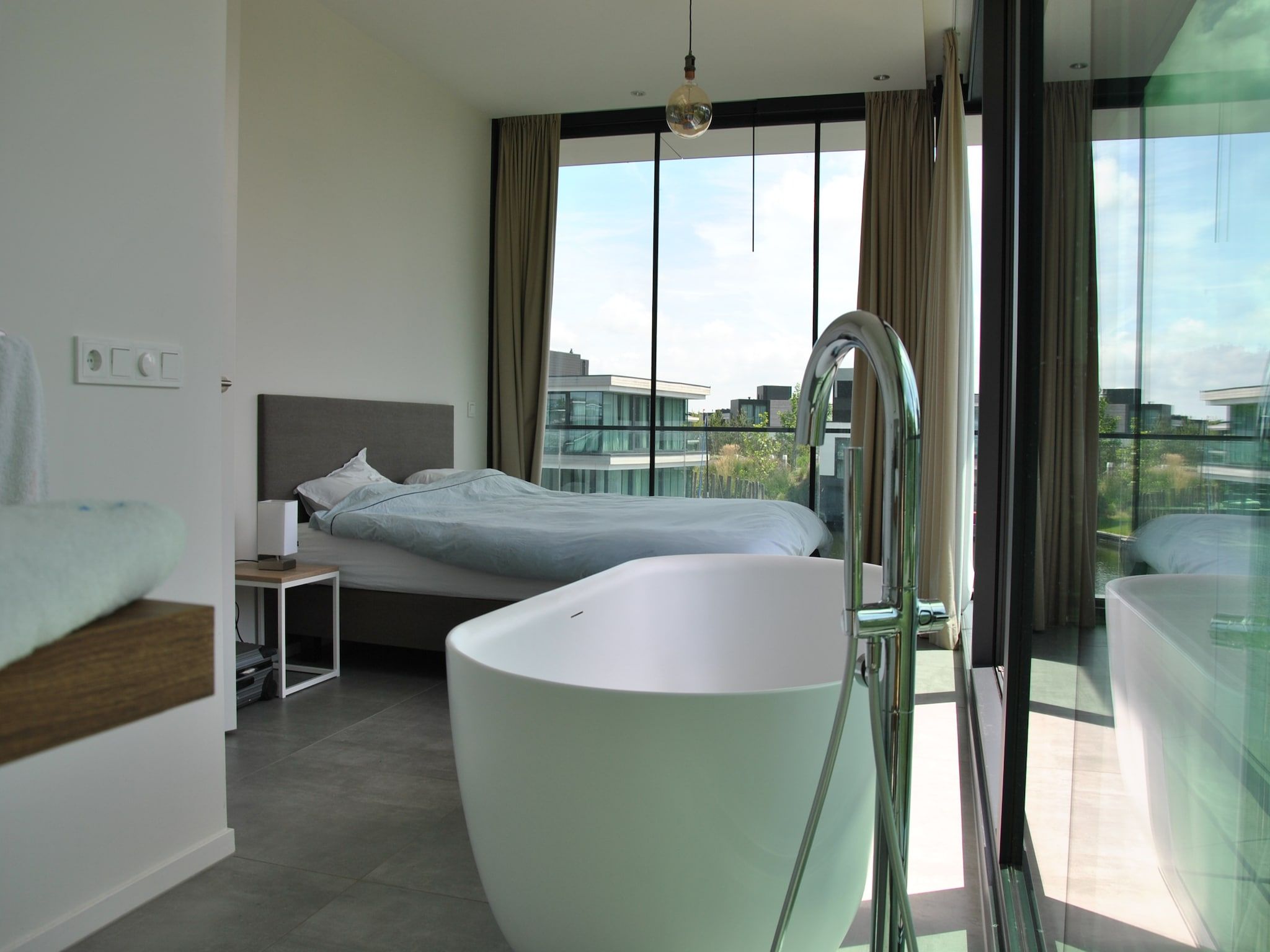 Een slaapkamer van Harbour Village 15 in Arnemuiden