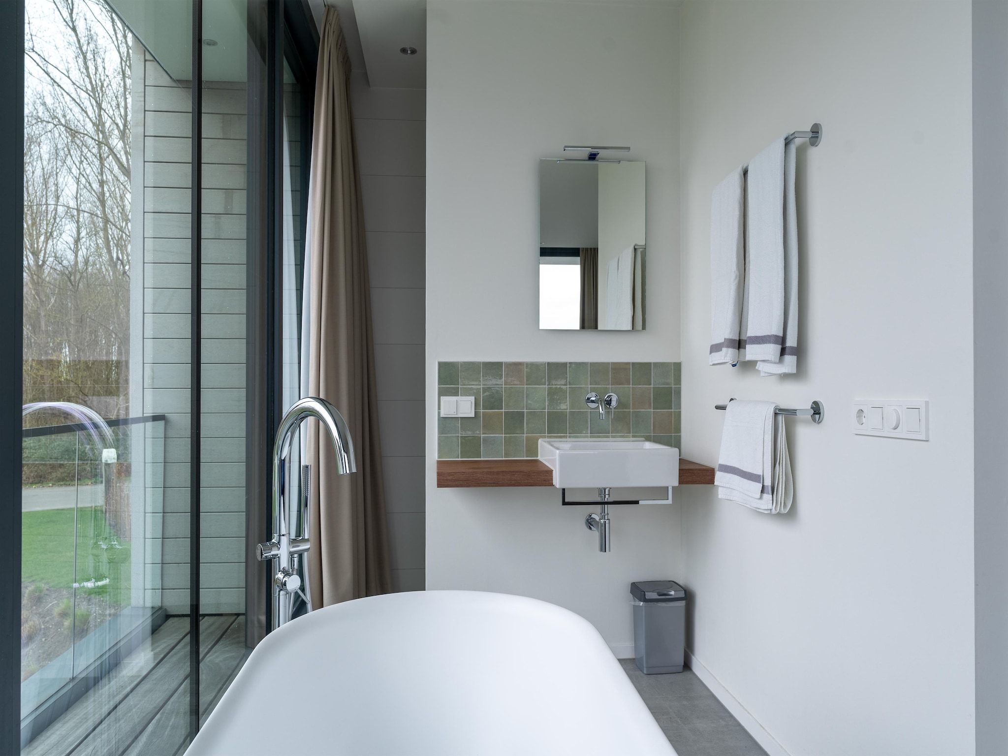 De badkamer van Harbour Village 15 in Arnemuiden