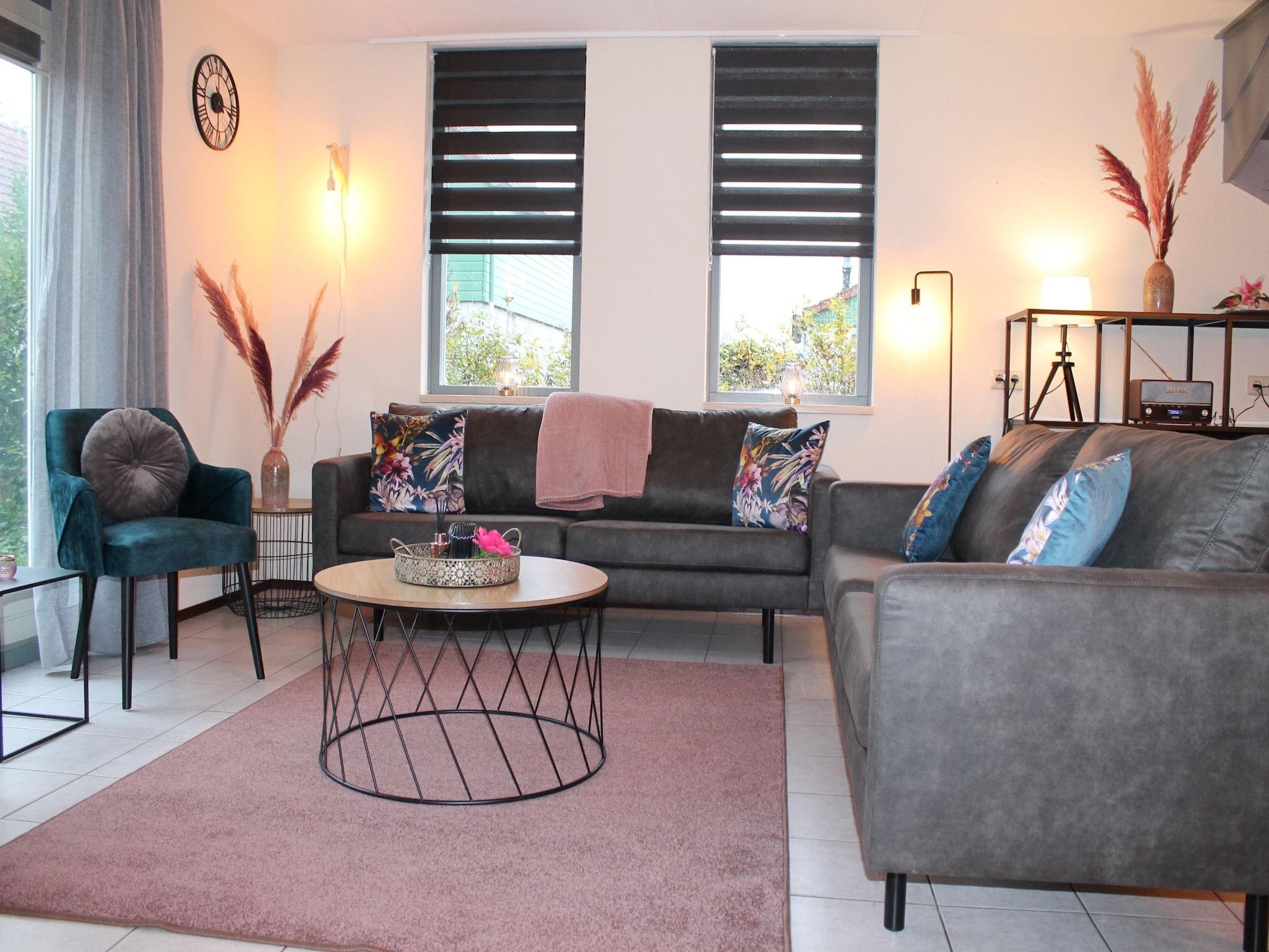 De buitenkant van Villapark De Oesterbaai 111 in Wemeldinge