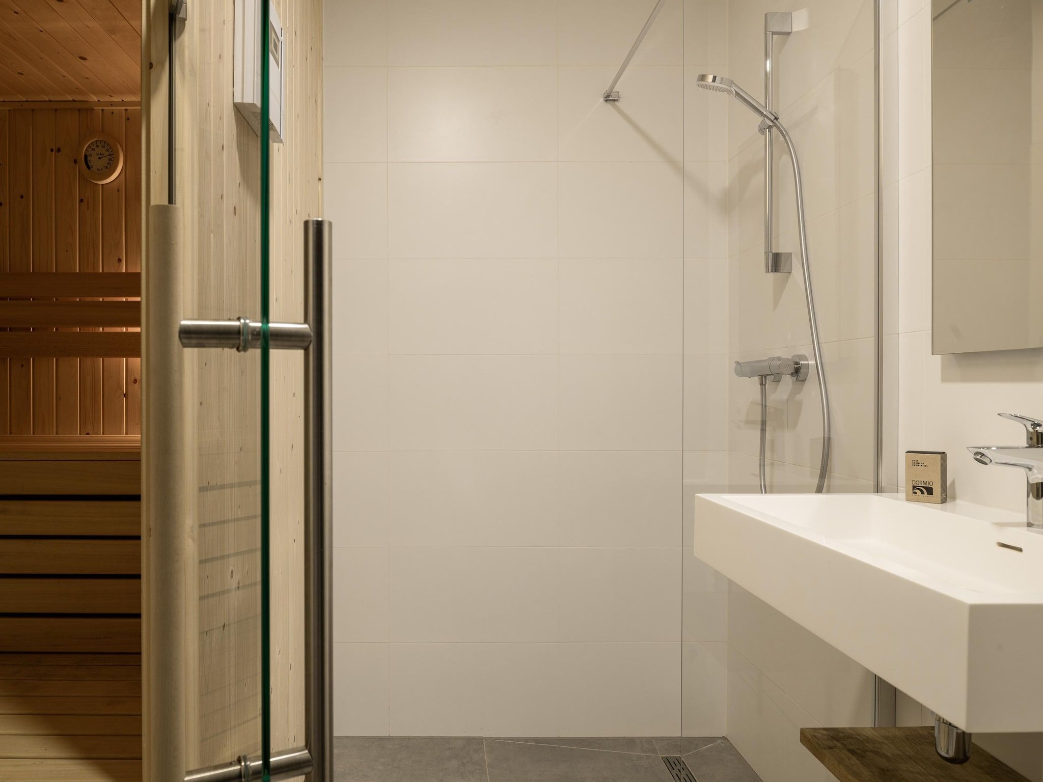 De badkamer van Resort Nieuwvliet-Bad 18 in Nieuwvliet