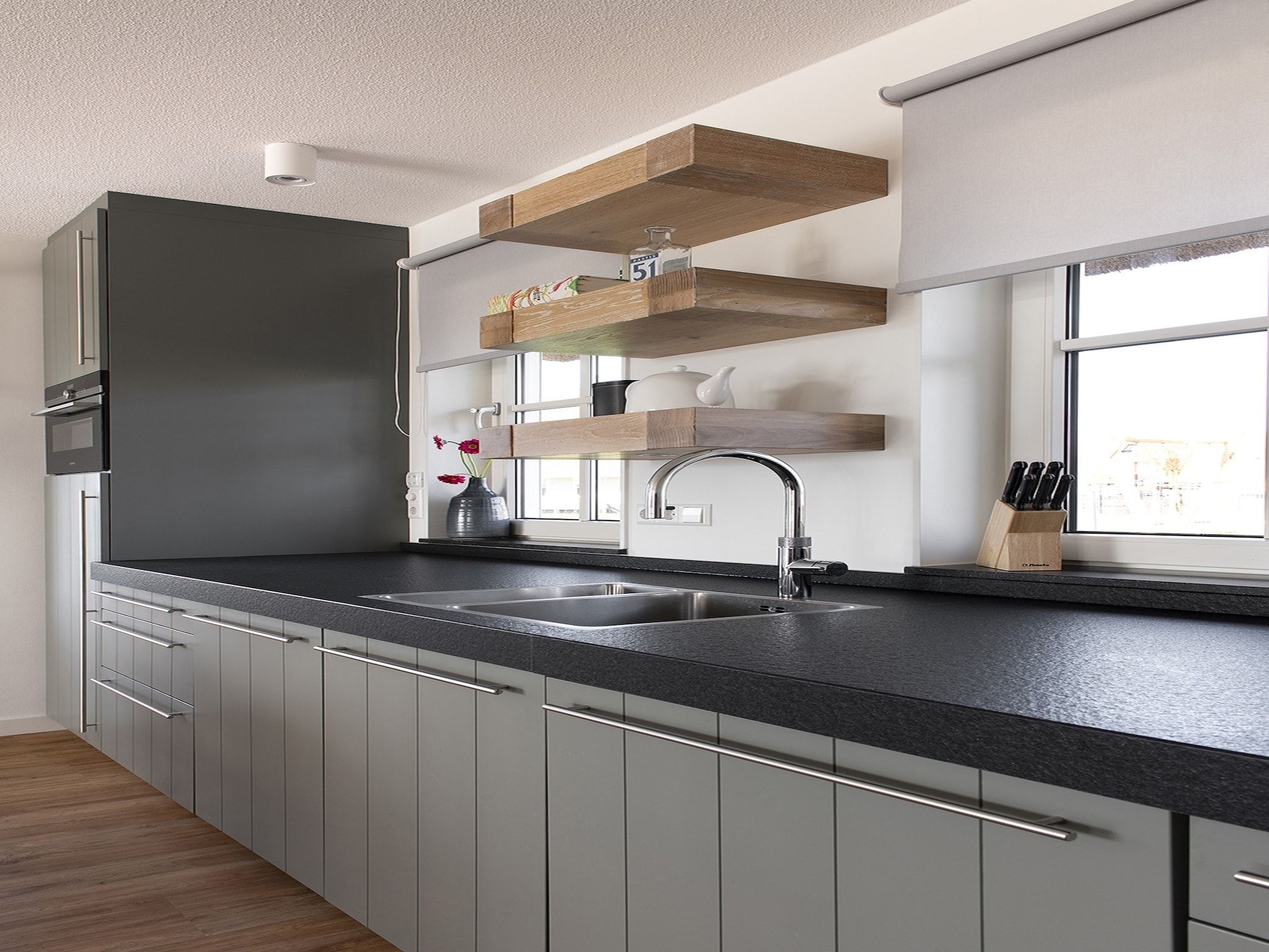 De keuken van Friese Meren Villa's 22 in Delfstrahuizen