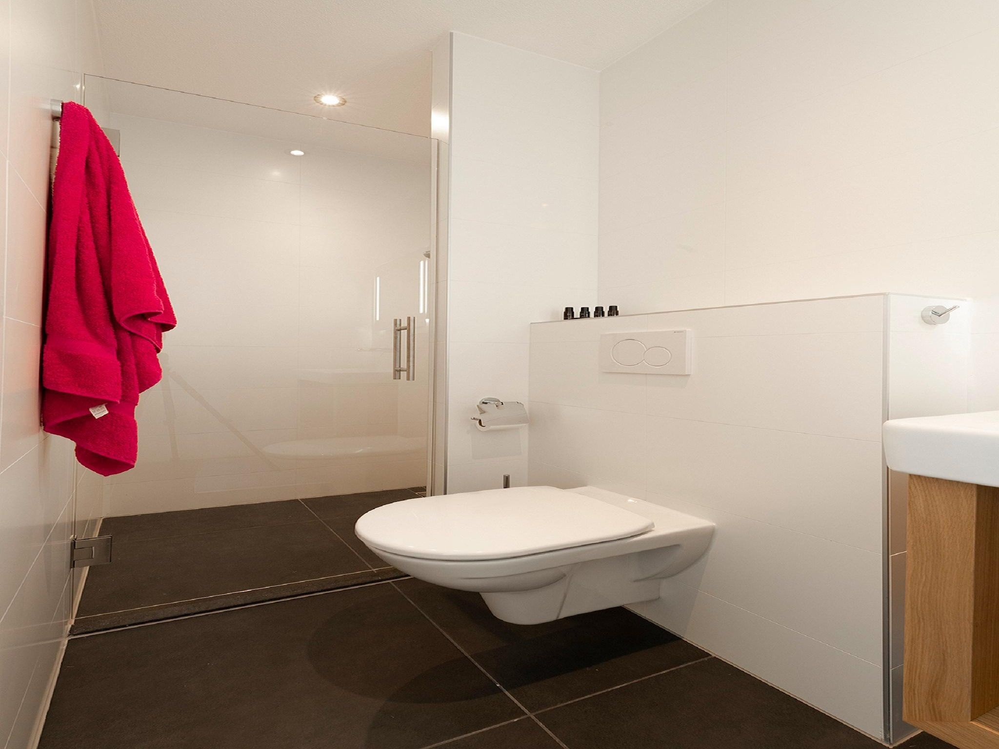 De badkamer van Friese Meren Villa's 22 in Delfstrahuizen