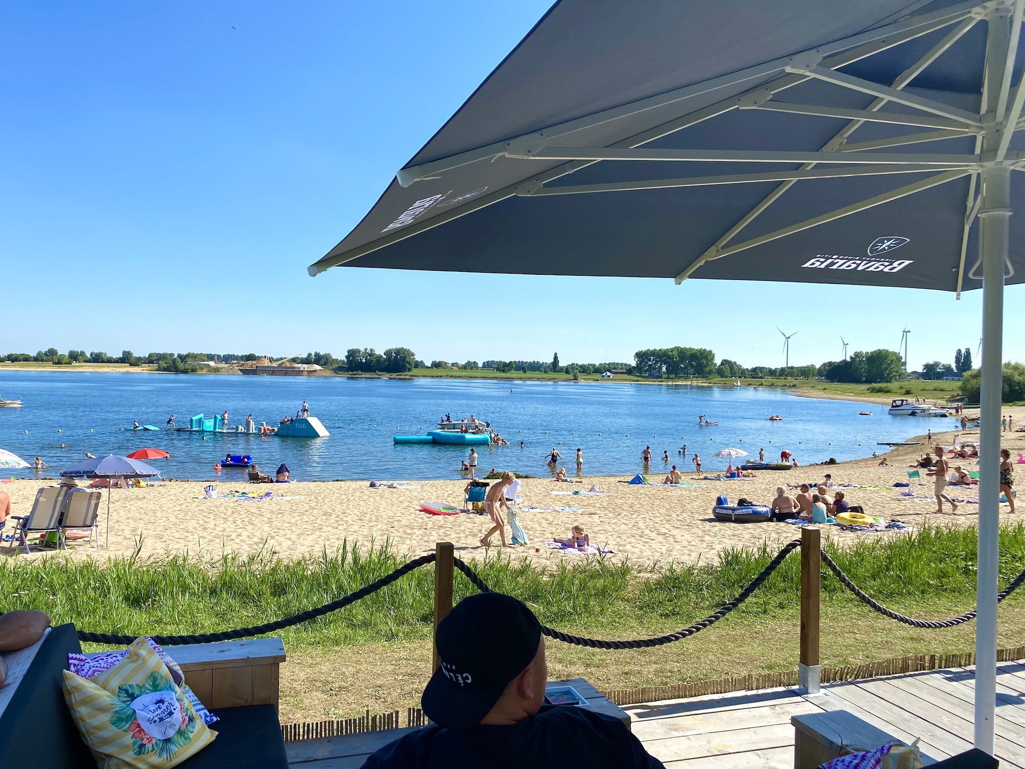 Parkfaciliteiten bij Recreatiepark Rhederlaagse Meren 18 in Lathum