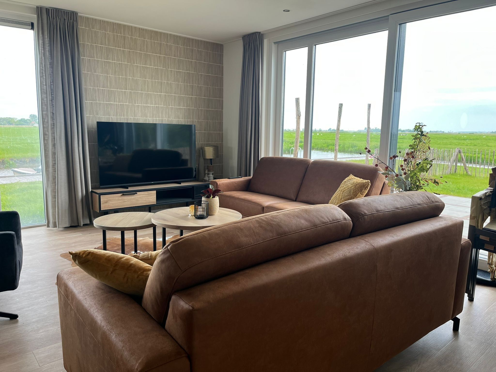 De woonkamer van Friese Villa in Leons in Leons