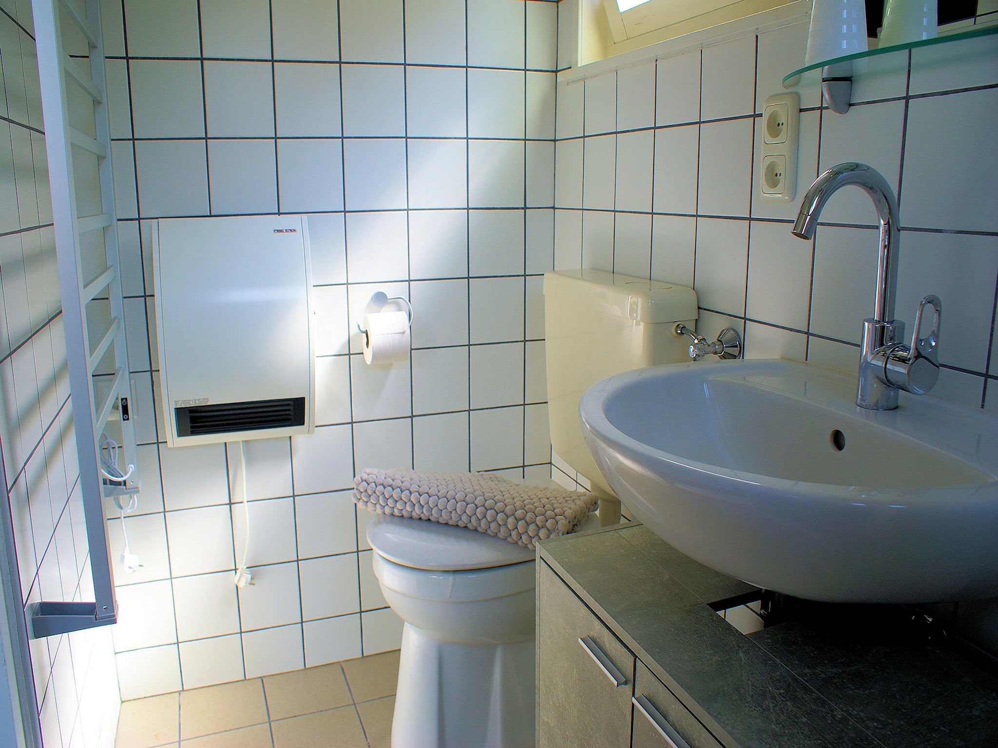 De badkamer van Wad'n Leven en Geluk in Paesens