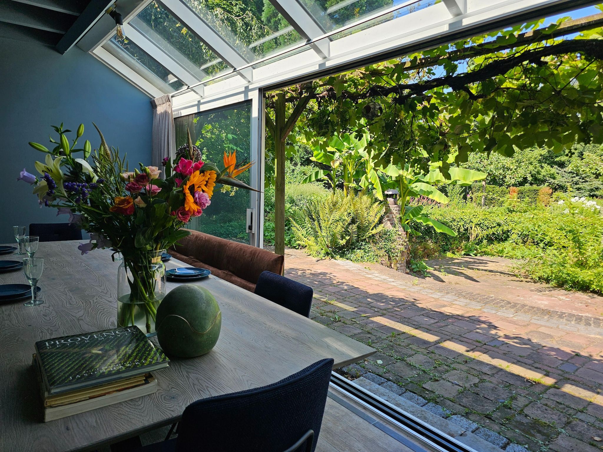 Het terras van Dorpswoning Het Tolhuis in Leende