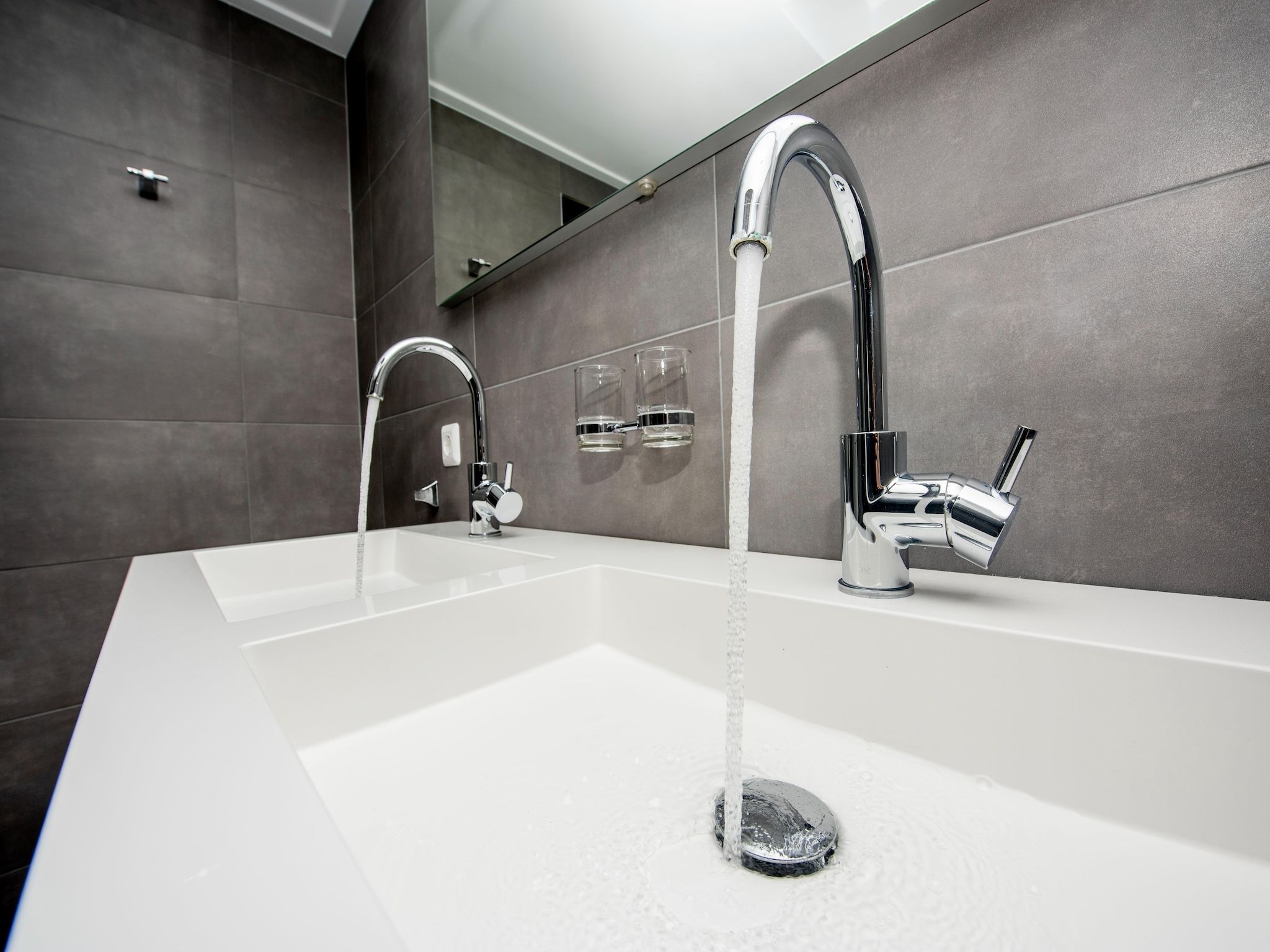 De badkamer van Villa aan het water in Terherne in Terherne