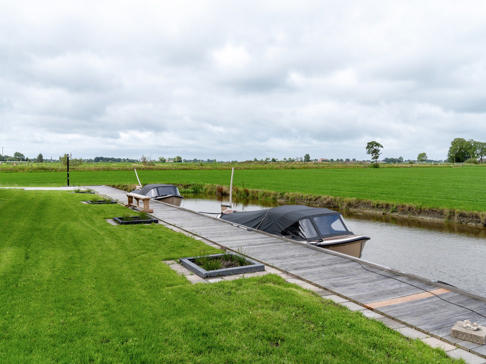 De tuin van Friese Villa in Leons in Leons
