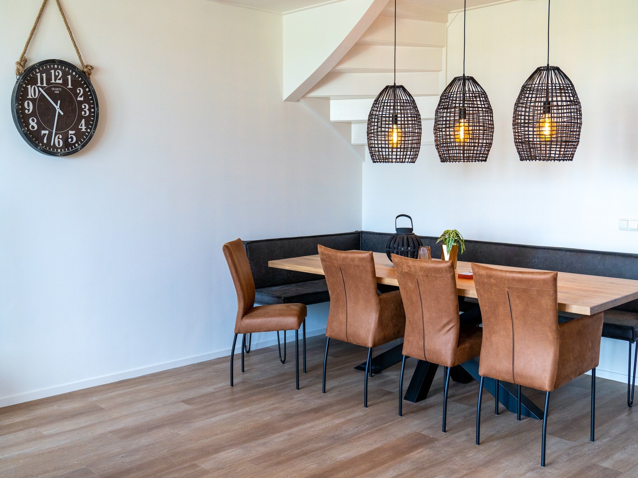 De eetkamer van Friese Villa in Leons in Leons