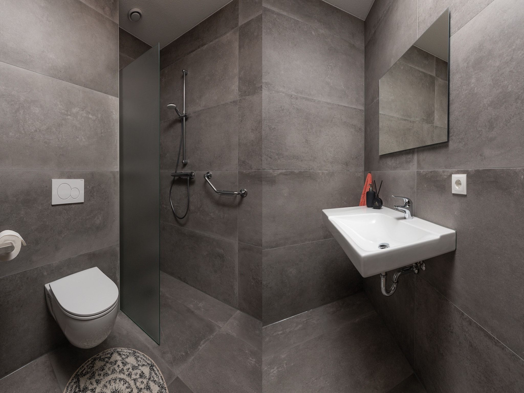 De badkamer van Het Landhuis in Losser