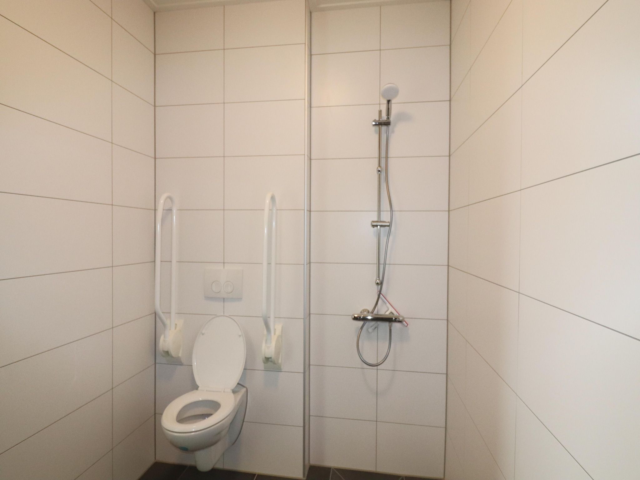 De badkamer van Friese villa in Leons in Leons